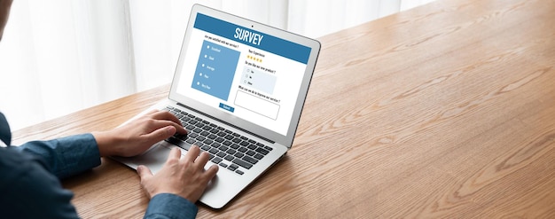 インターネットネットワークでのモダンなデジタル情報収集のためのオンライン調査フォーム