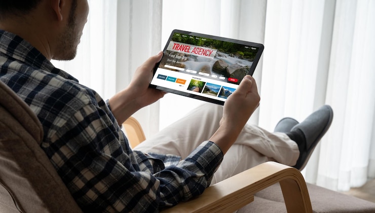 Photo online travel agency website for modish search and travel planning