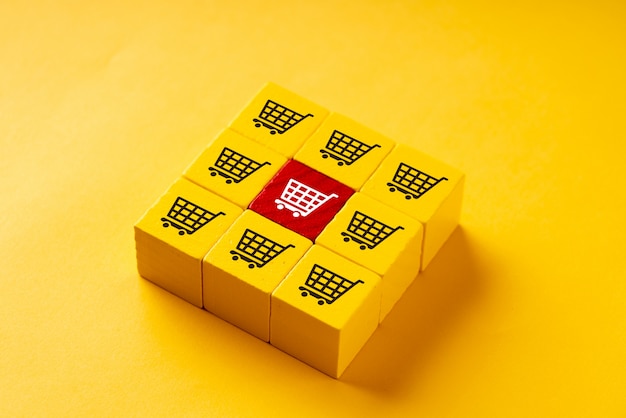 Online winkelen op kleurrijke puzzel kubus