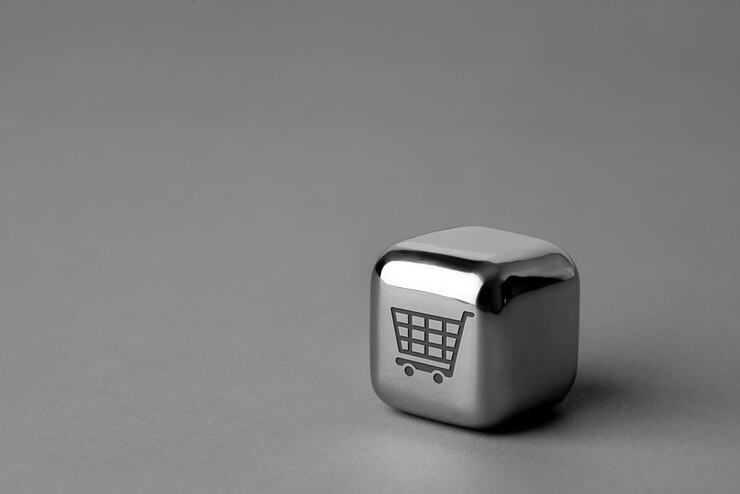 Online winkelen pictogram op metalen kubus voor futuristische en creatieve stijl