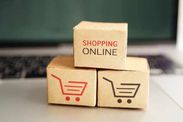 Online winkelen Winkelwagendoos op zakelijke grafiek import export financiën handel
