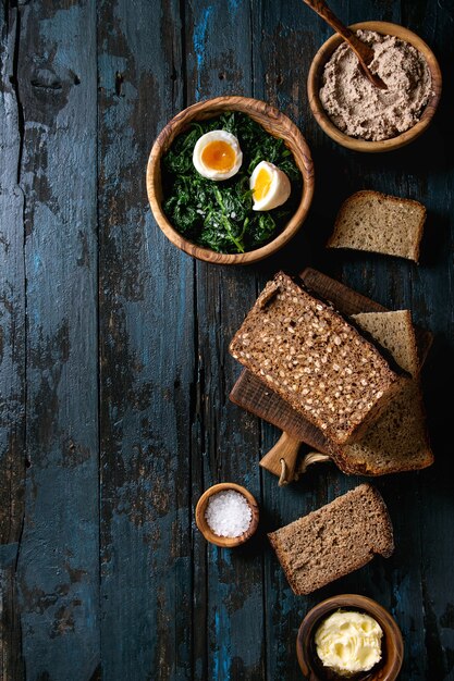 Ontbijt met roggebrood