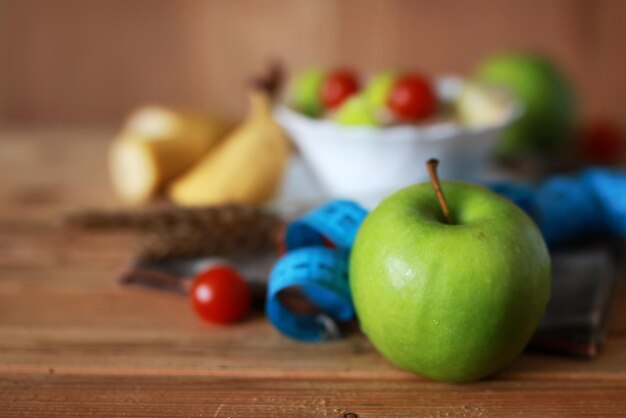 Ontbijtdieet fruit appel centimeter