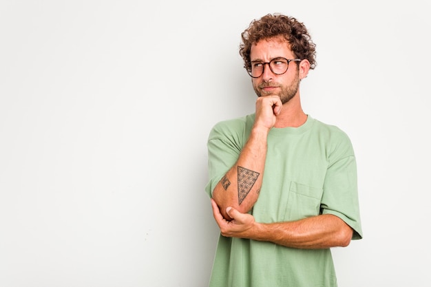 Ontspannen denken aan iets kijken naar een kopie ruimte