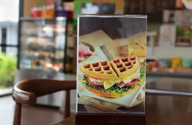 Ood brood gebakken ontbijt gebak bakkerij broodje zoete taart snack bord vers croissant broodje heerlijk bruin zelfgemaakte maaltijd taart geïsoleerd dessert brood bakken wit lekker