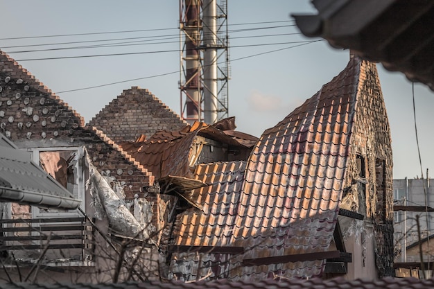 Oorlog in Oekraïne Geruïneerd huis Russische agressie Raketaanval Gevolgen van Russische beschietingen