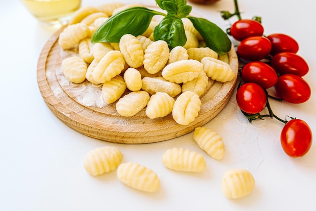 Oostenrijkse keuken gnocchi. Aardappel- en bloembollen