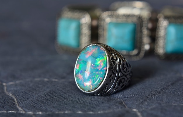 opal silverring on the flor