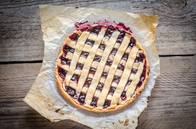 Torta di ciliegie aperta