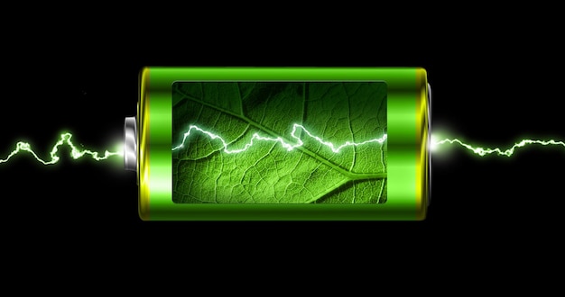 Foto accensione della scintilla della batteria ad energia verde aperta