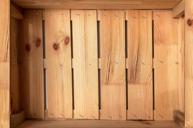 Photo opened wooden box wooden background