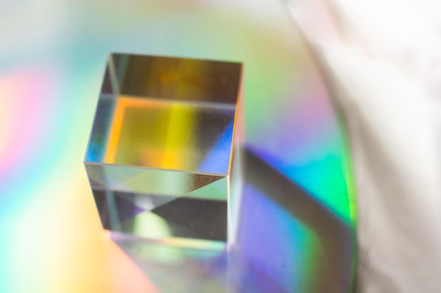 Оптический стеклянный куб Спектр рассеивания света Физика оптика луч
