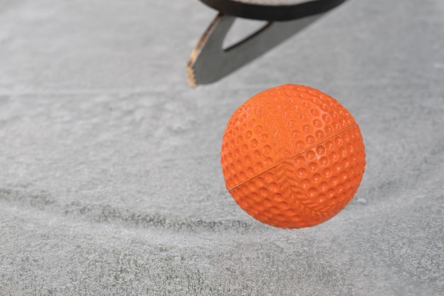 orange ball for bandy on ice	
