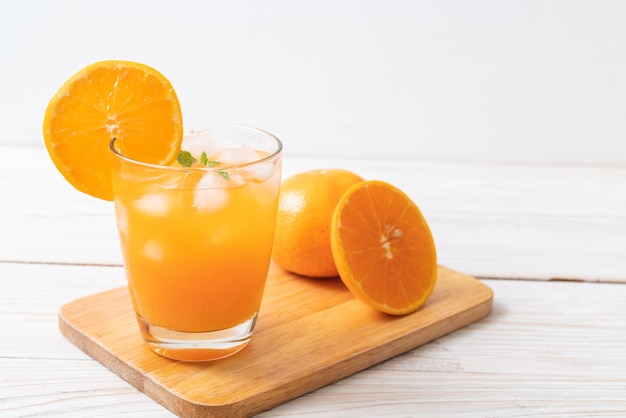 orange juice with ice