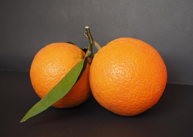 Oranje fruit eten
