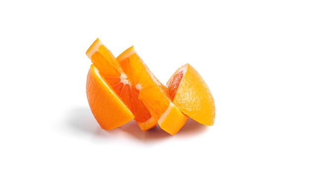 Oranje fruit geïsoleerd op een witte achtergrond. Hoge kwaliteit foto