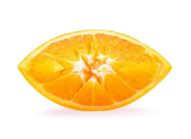 Oranje fruit geïsoleerd op een witte achtergrond