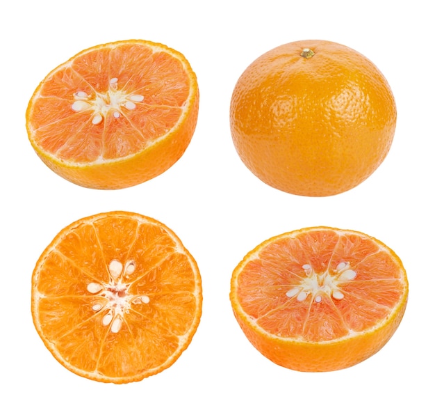 Oranje fruit geïsoleerd op wit.