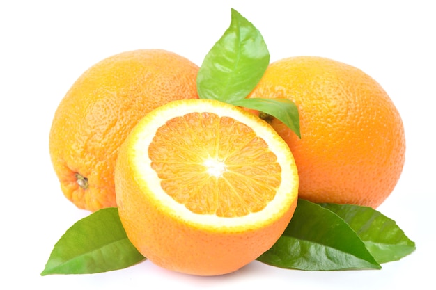 Oranje fruit geïsoleerd