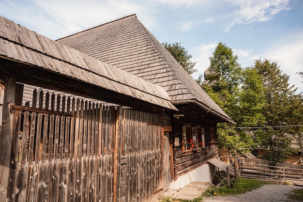 Orava dorpsmuseum Zuberec Slowakije Dorp van volksarchitectuur in de natuurlijke omgeving