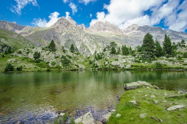 Photo ordesa natural park in the spanish pyreness (aragon, spain)