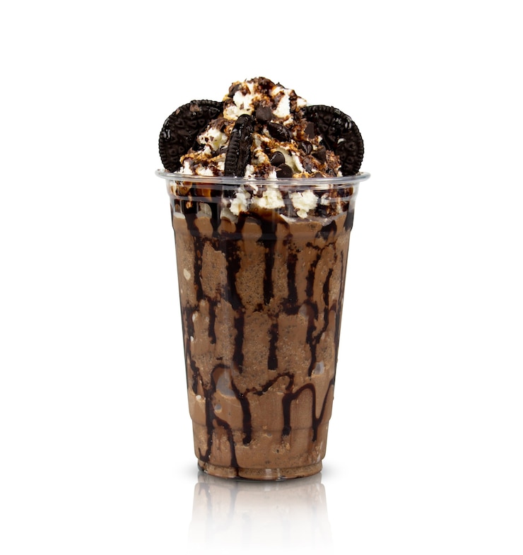 Photo oreo and milk smoothie with cream