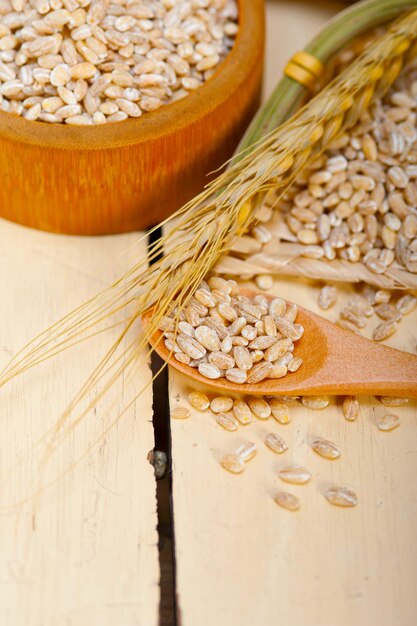 Organic barley grains