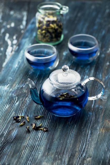 Organic blue tea Anchan in a teapot and a cups