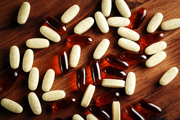 Organic dietary treatment, vitamin capsules