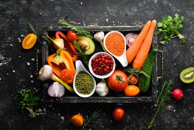 유기농 식품 신선한 야채 과일 콩 및 견과류 채식 메뉴 텍스트를 위한 여유 공간