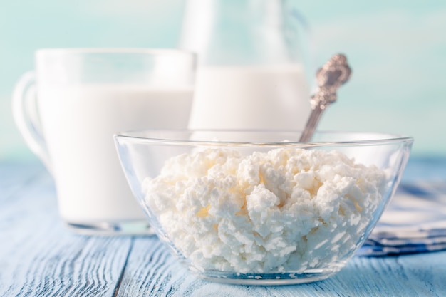 Photo organic healthy food, cottage cheese on table