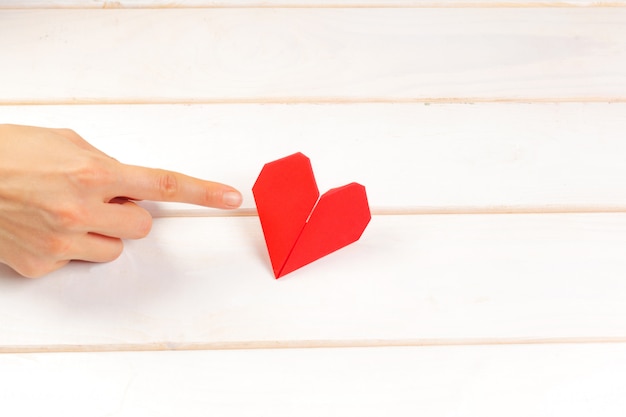 Foto cuore origami simbolo del giorno di san valentino