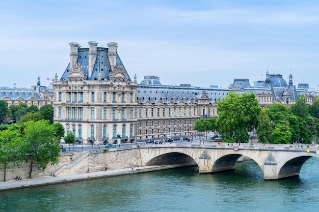 Photo orsay museum and river siene france