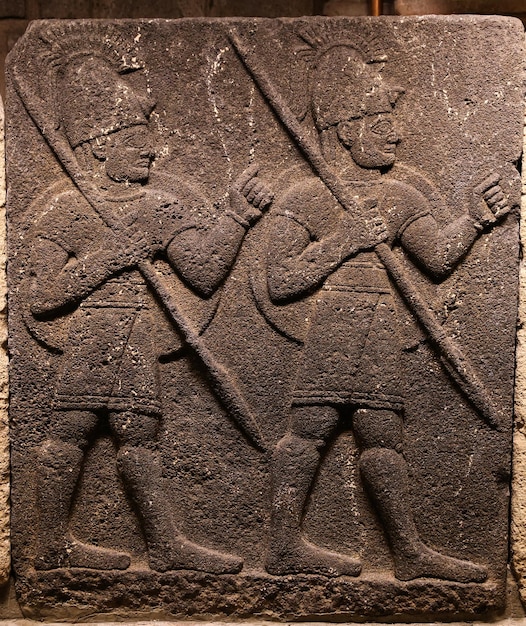 Foto orthostats of heralds wall nel museo delle civiltà anatoliche ankara