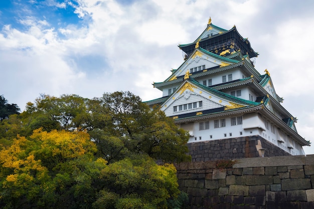 Замок Осаки