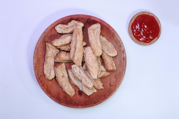 オタクオタクは魚から作られ、チリソースを添えて提供される伝統的な食べ物です。