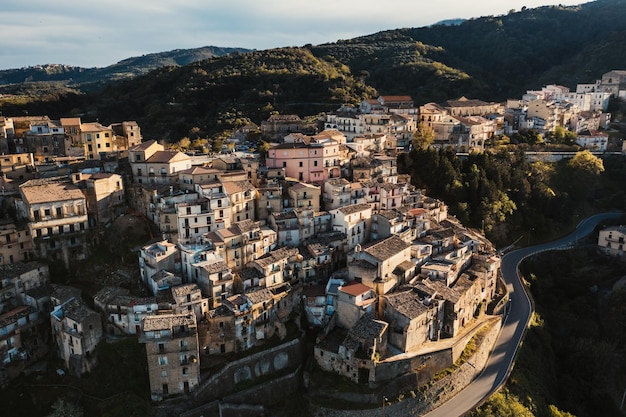 Oud bergdorp van Badolato Calabrië Italië