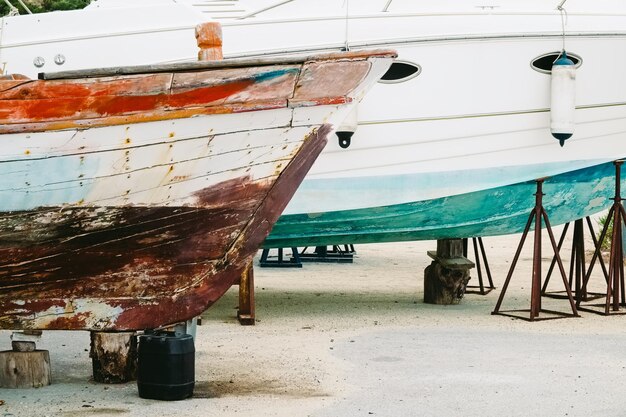 Oud en nieuw schip zijaanzicht