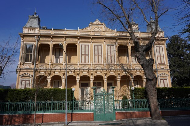 Oud gebouw in Buyuk Ada Istanboel Turkiye