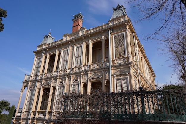 Oud gebouw in Buyuk Ada Istanboel Turkiye