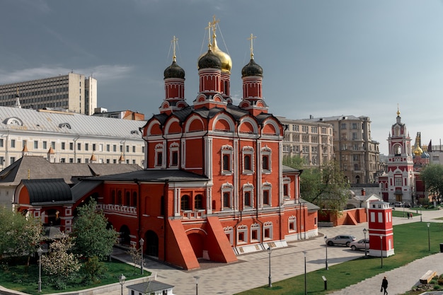 Oud gebouw in het centrum van Moskou in Rusland
