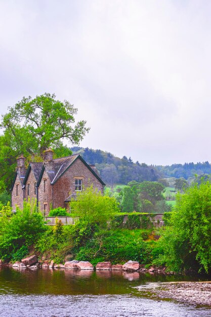 Oud huis in brecknockshire in brecon beacons in zuid-wales. brecon beacons is een bergketen in het zuiden van wales in het verenigd koninkrijk.