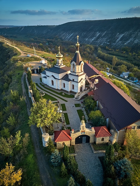 Oud Orhei-klooster in de Republiek Moldavië. Luchtfoto