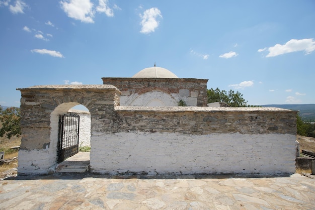 Oud Ottomaans graf in Aydin Turkiye
