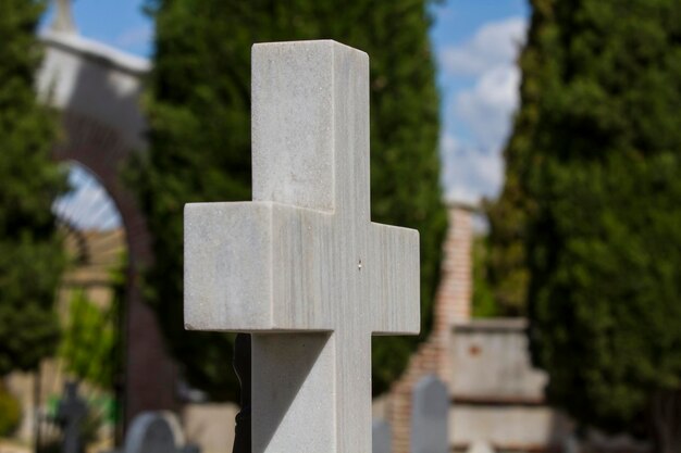 oude begraafplaats met graven in Spaanse heilige plaats