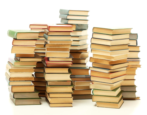 Oude boeken geïsoleerd op wit