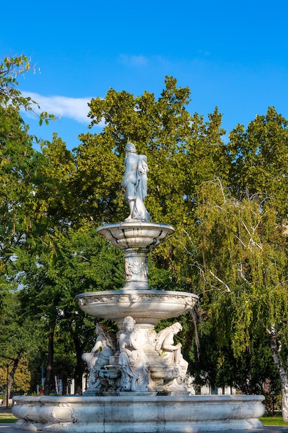 Oude Danubius-fontein in Boedapest