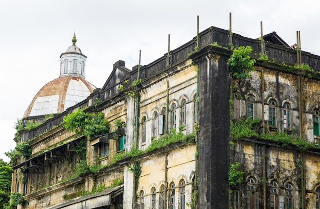Foto oude gebouwen in yangon, myanmar