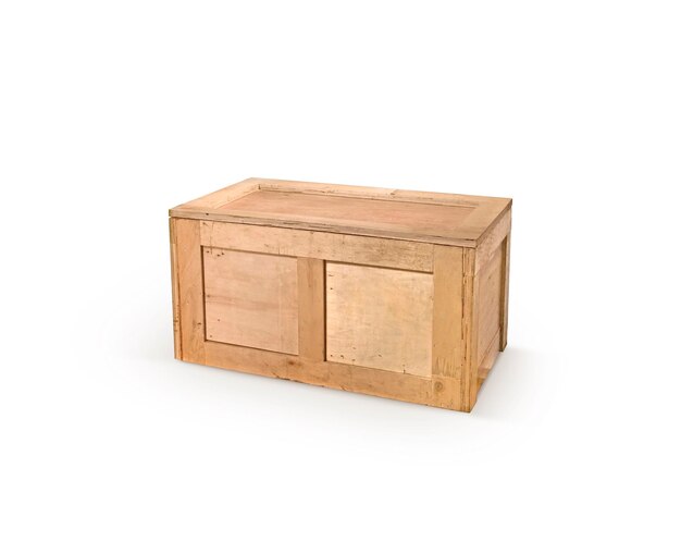 Oude houten doos geïsoleerd op een witte achtergrond