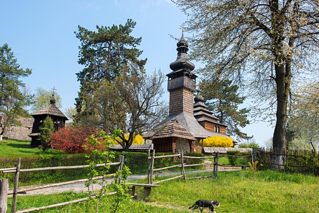 Oude houten kerk in Oekraïne